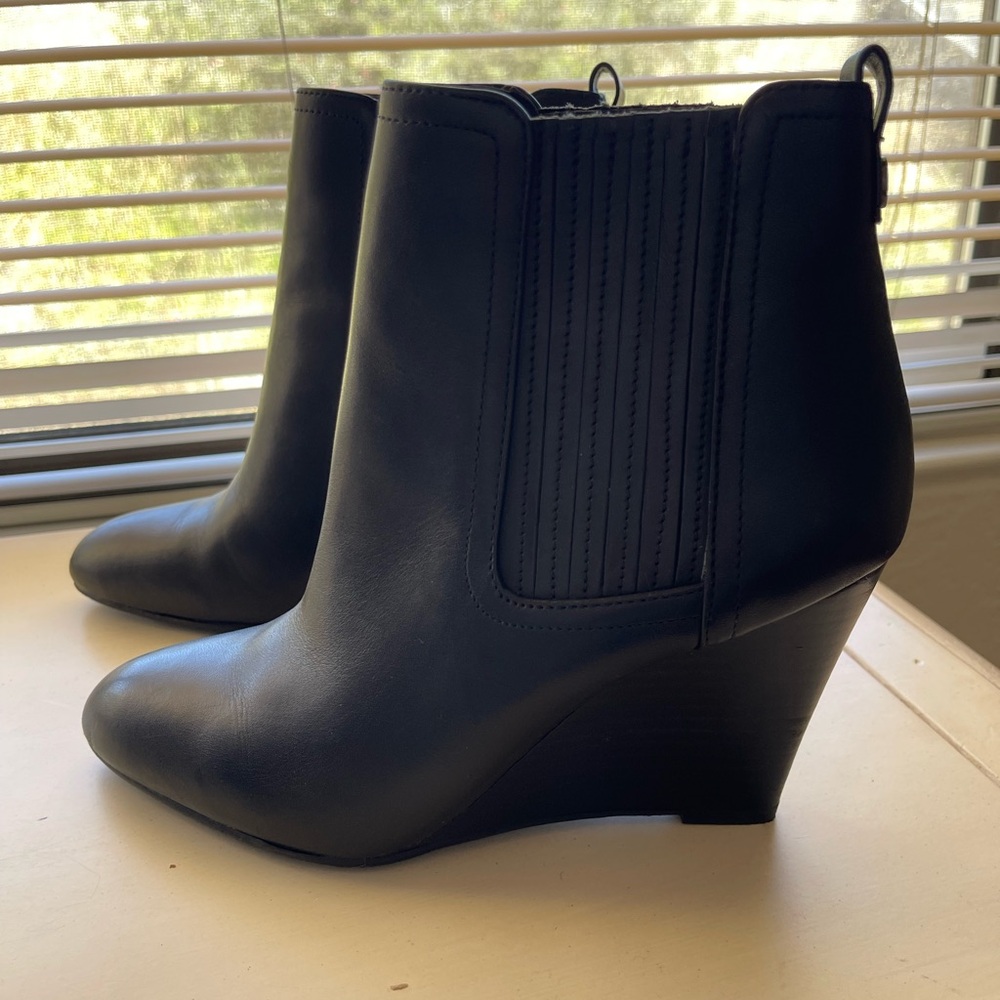 Sam Edelman Gillian Black Wedge Boot Size 6.5